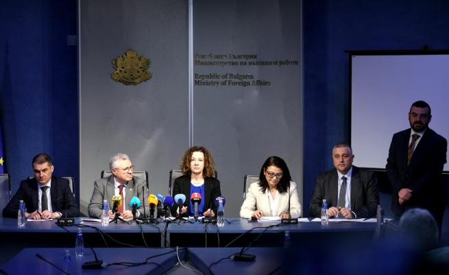 МВнР отчете, че над 1000 българи са се върнали от ОАЕ