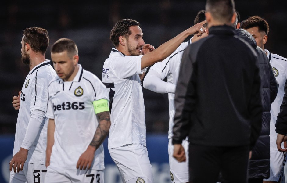 Славия Спартак Вн1