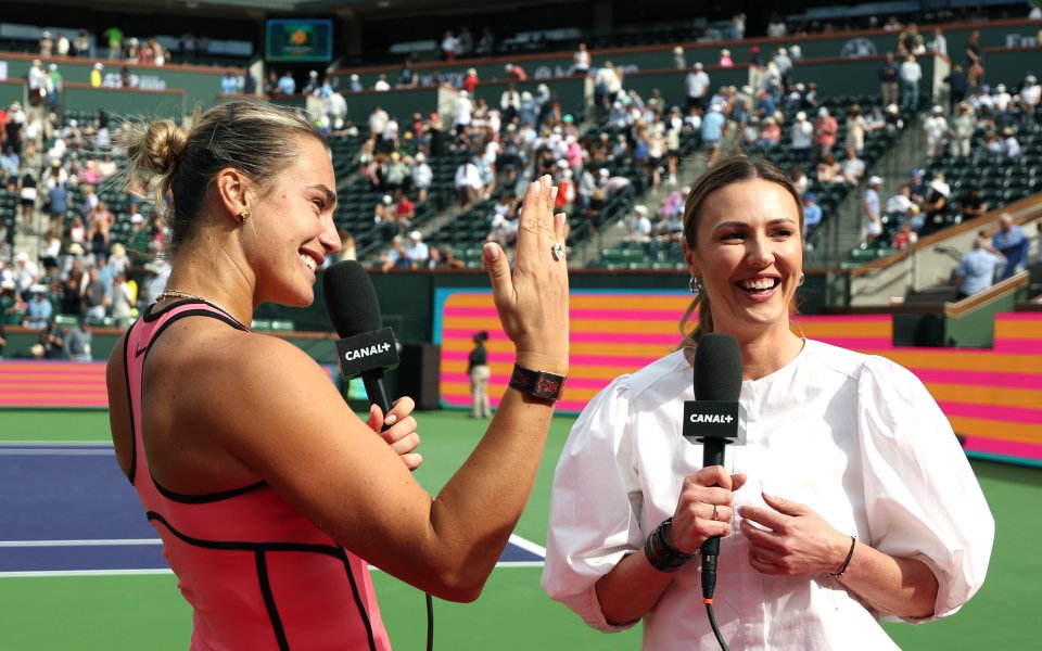 Световната №1 блести с победа и годежен пръстен в Индиън Уелс