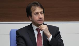 Исмаилов: Недопустимо е 60% от служителите на Български пощи да са на минимална заплата