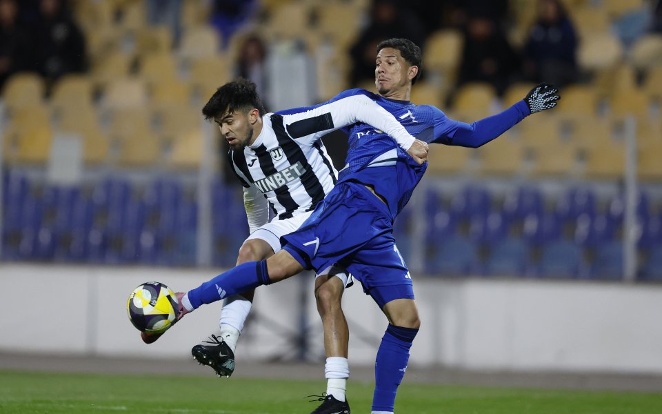 НА ЖИВО: Левски - Локомотив Пловдив 0:0, отмениха гол на 