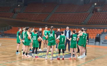 Женският национален отбор по баскетбол с открита тренировка в Пловдив