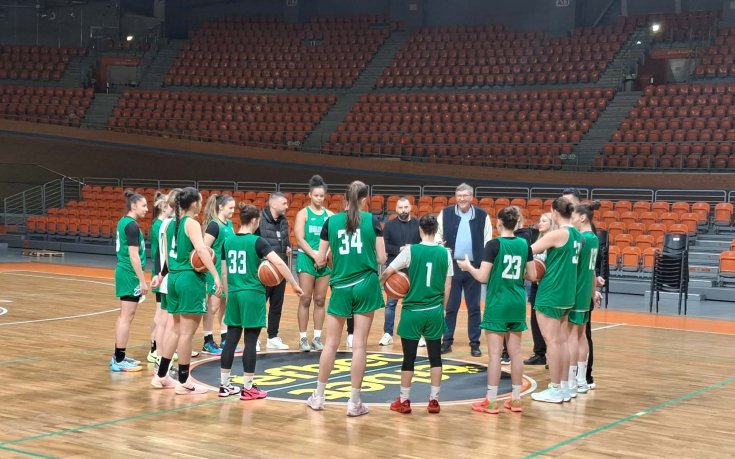 Женският национален отбор по баскетбол с открита тренировка в Пловдив