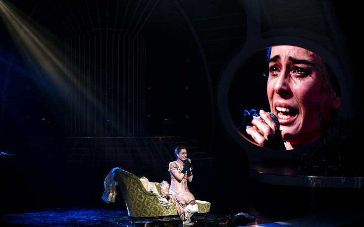 Мюзикълът “Клетниците” донесе първа победа на Весела Бабинова