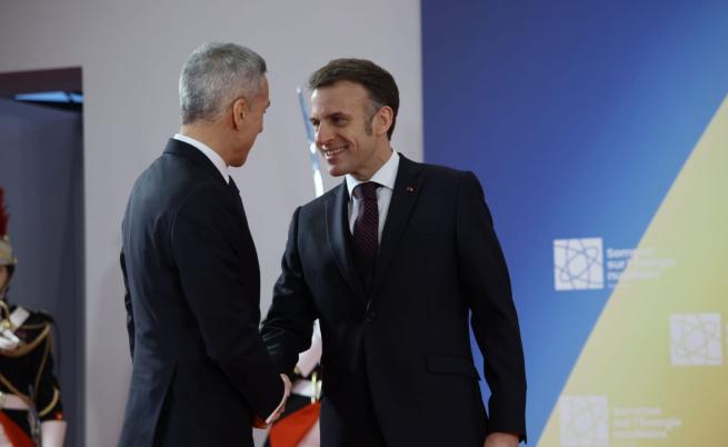 Макрон посрещна Гюров на Срещата на върха по ядрена енергетика (СНИМКИ)