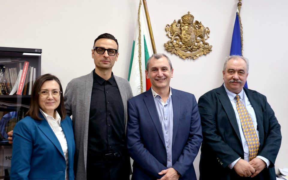 Бербатов се срещна със служебния здравен министър