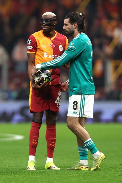 Галатасарай Ливърпул1