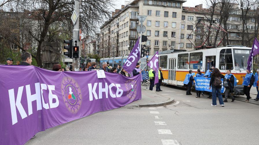 Напрежение в столичния градски транспорт: Синдикатите искат среща с властта, заплашват със стачки