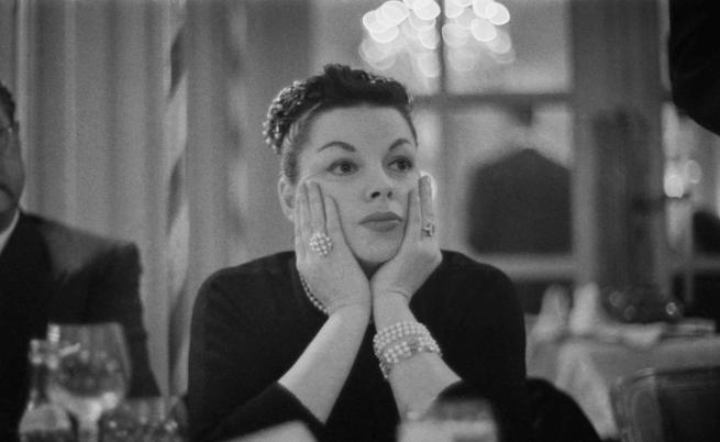 Трагедията на Джуди Гарланд: Историята зад фаталния край на момичето, което търсеше щастието отвъд дъгата