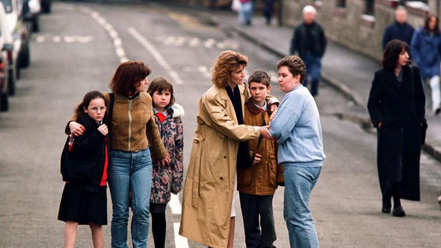 „Нашите деца платиха най-високата цена“: 30 години от клането в Дънблейн, което промени Великобритания