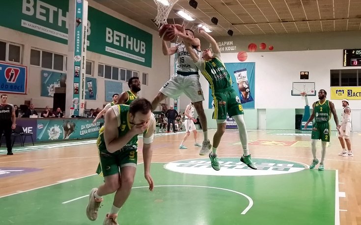 Берое се наложи над Шумен у дома