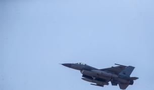 Полша вдигна бойна авиация след руски удари по Украйна