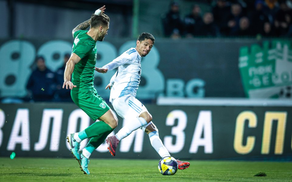 Берое Левски1