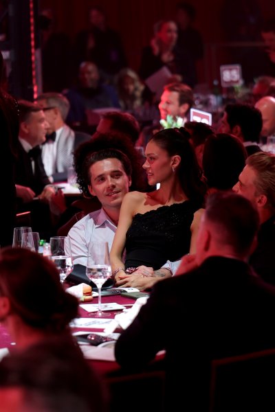 Бруклин Бекъм и Никола Пелц1