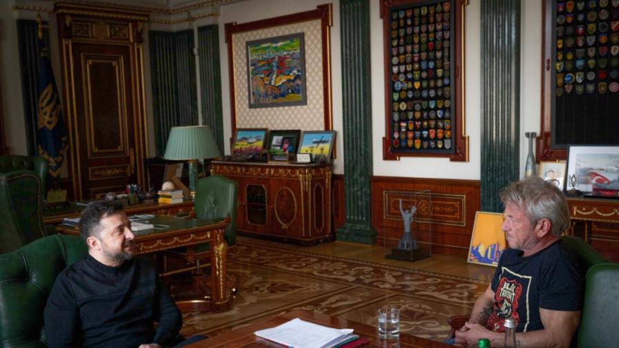 Шон Пен се срещна със Зеленски, отива на фронта в Украйна