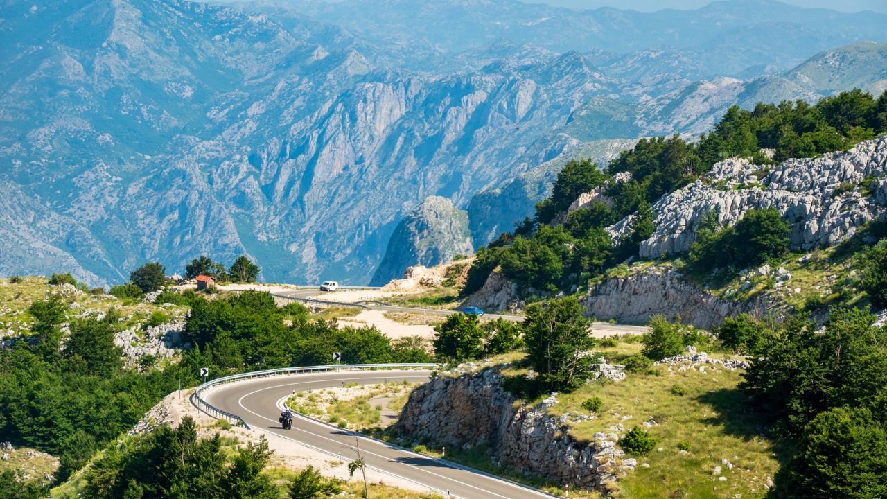 Магистралата, заради която Черна гора едва не фалира