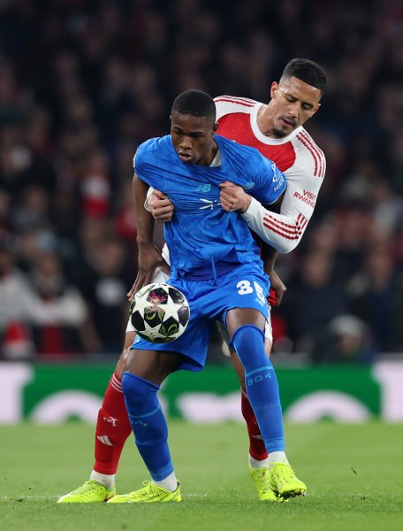 Арсенал Байер Леверкузен1