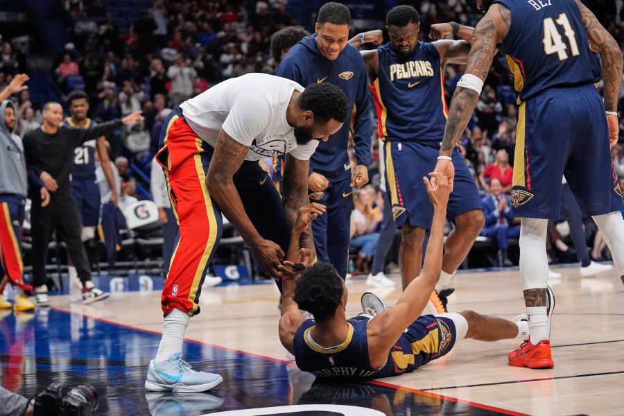 Ню Орлиънс Пеликанс Лос Анджелис Клипърс1