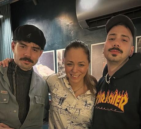 Актрисата Йоанна Темелкова и мъжът й  звездата на Сатиричния театър