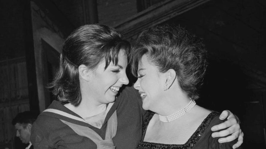 „Беше ужасно, но тя беше забавна“: Лайза Минели с неподозирани разкрития за Джуди Гарланд