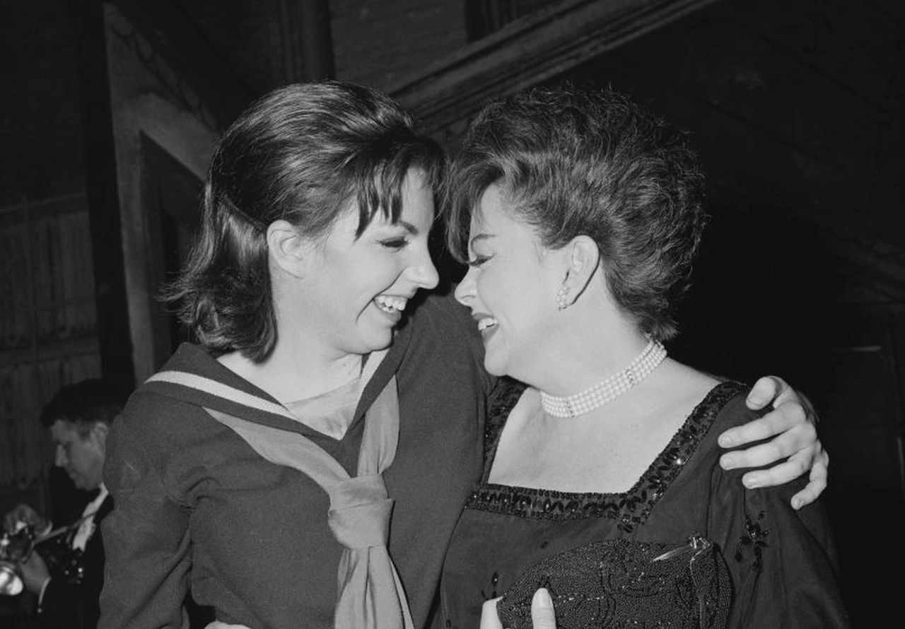 „Беше ужасно, но тя беше забавна“: Лайза Минели с неподозирани разкрития за Джуди Гарланд