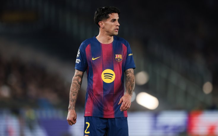 Барселона иска Жоао Кансело, но без пари