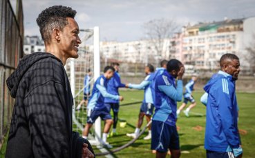 Цунами „инспектира“ Левски