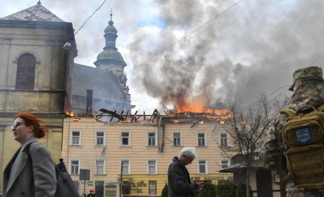 Украйна отговори на удара с масирана атака срещу Русия