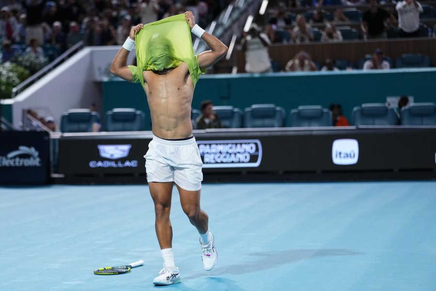 Томи Пол Артюр Фис1