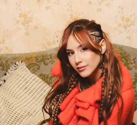 завърши своята фолклорна трилогия с Давам как се