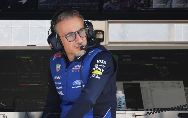 Шефът на Ред Бул: Много далеч сме от водещите отбори във Ф1