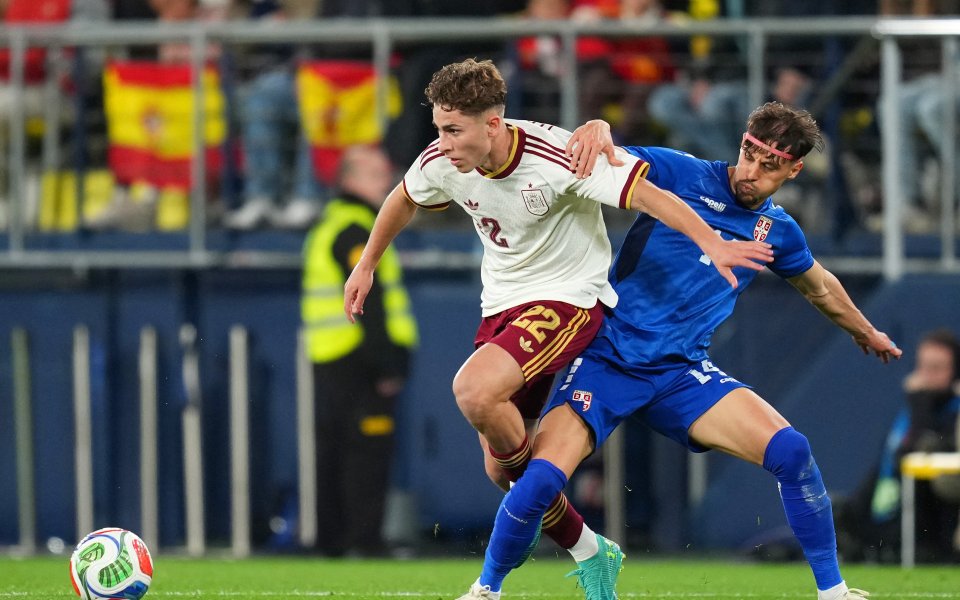 НА ЖИВО: Испания - Сърбия 2:0, Оярсабал с втори гол