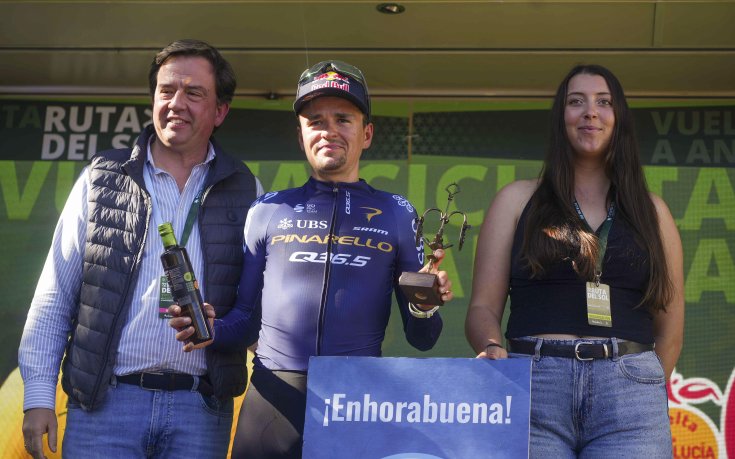 Том Пидкок напусна Обиколката на Каталуня заради падане