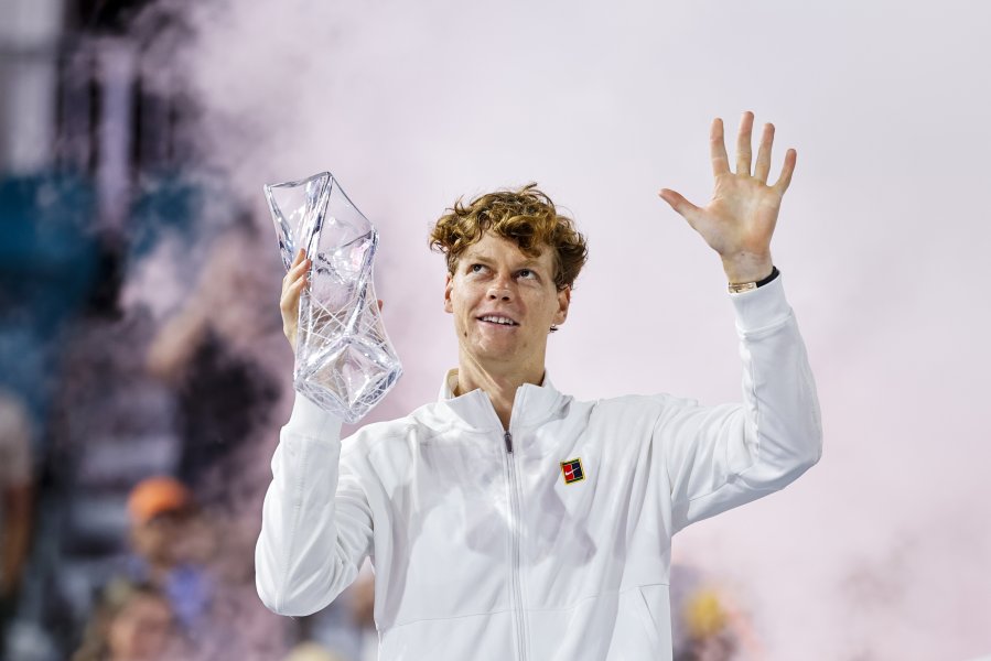 Яник Синер спечели Мастърс турнира в Маями и оформи Слънчев1