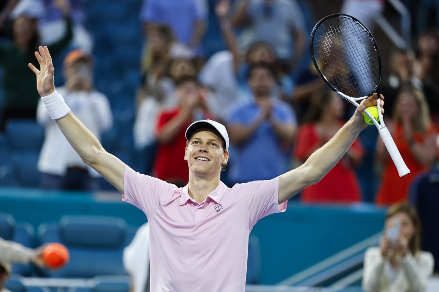 Иржи Лехечка Яник Синер1