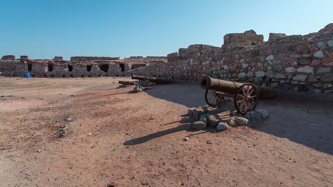 1 април: Началото на 5 века битка за Ормуз – ключът към света