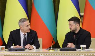 Гюров и Зеленски подписаха десетгодишно споразумение за отбрана