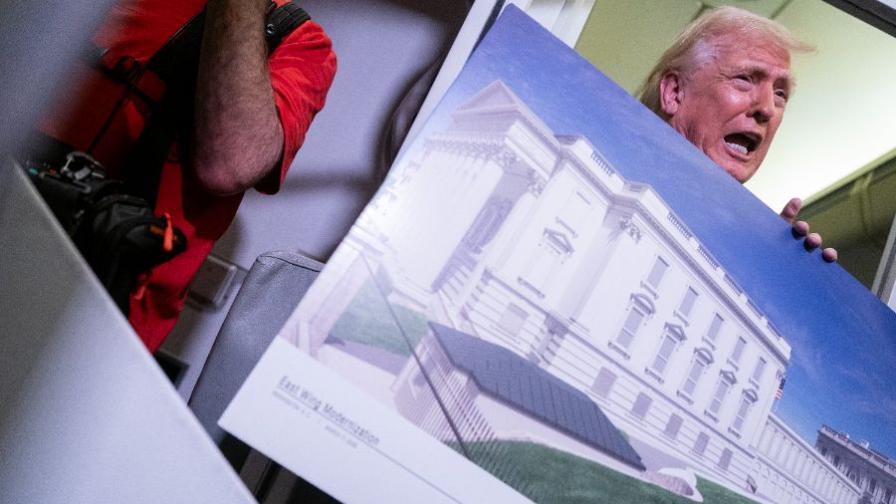 <p>Тръмп разкри детайли за "масивния военен комплекс" под Белия дом</p>