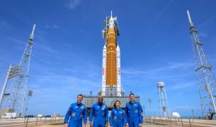 <p>Пет ключови момента от полета на "Артемис II"</p>