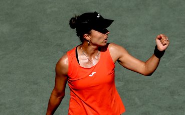 Виктория Томова стартира с успех на турнира в Щутгарт