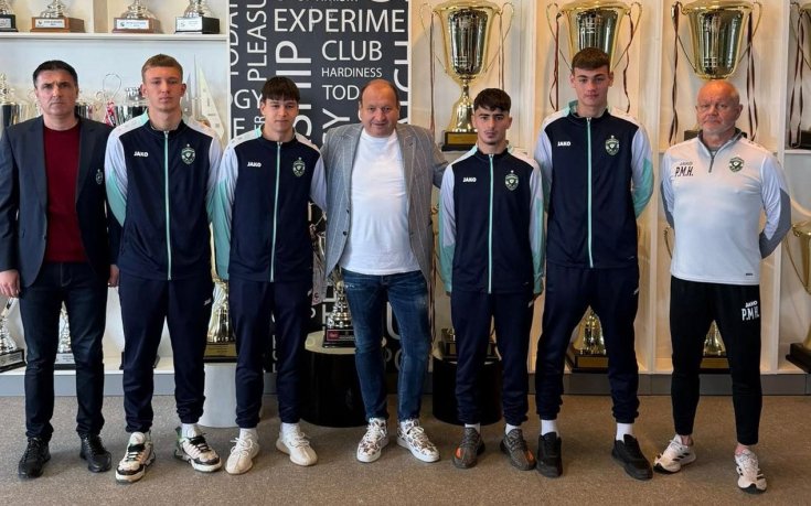 Лудогорец награди с парични средства четирима национали на България до 17 години