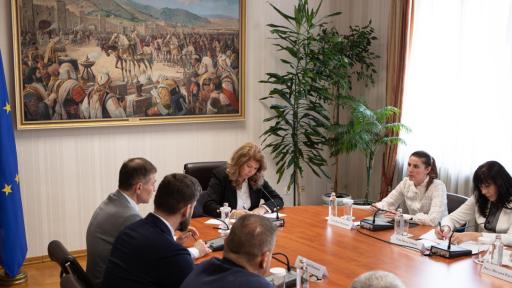 <p>Критична среща за РС Македония при президента</p>