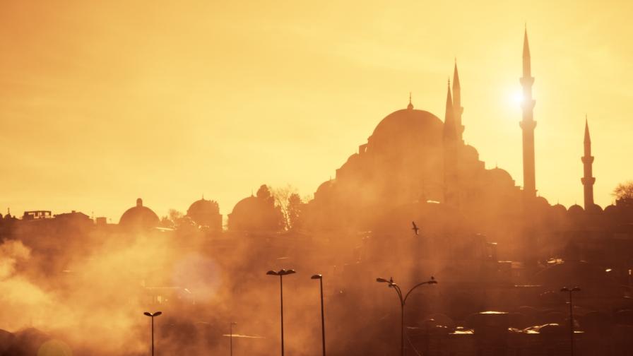 Пясъчна буря се разрази над Истанбул