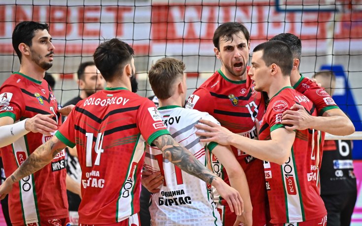 Нефтохимик 2010 надви Локомотив Авиа и изравни полуфиналната серия