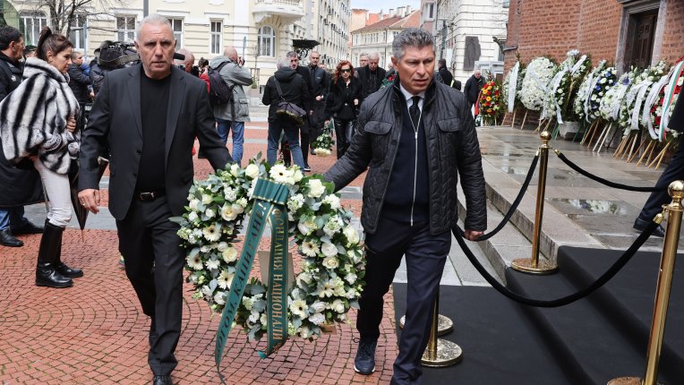 България се прощава с Борислав Михайлов
