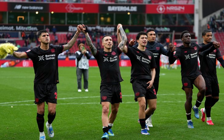 Какво зрелище! Леверкузен губеше с два гола, но след това наниза шест срещу затъващия Волфсбург