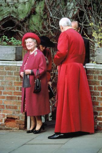 Елизабет кралица майка