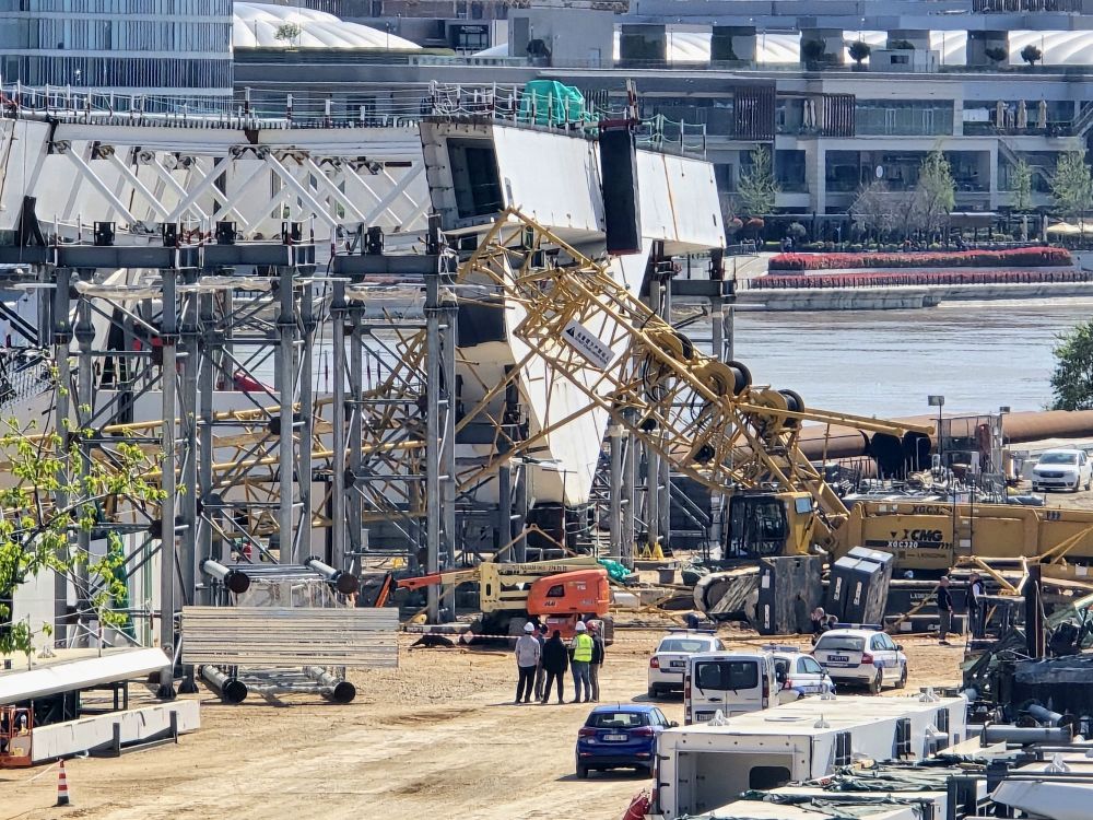 350-тонен кран падна в Белград