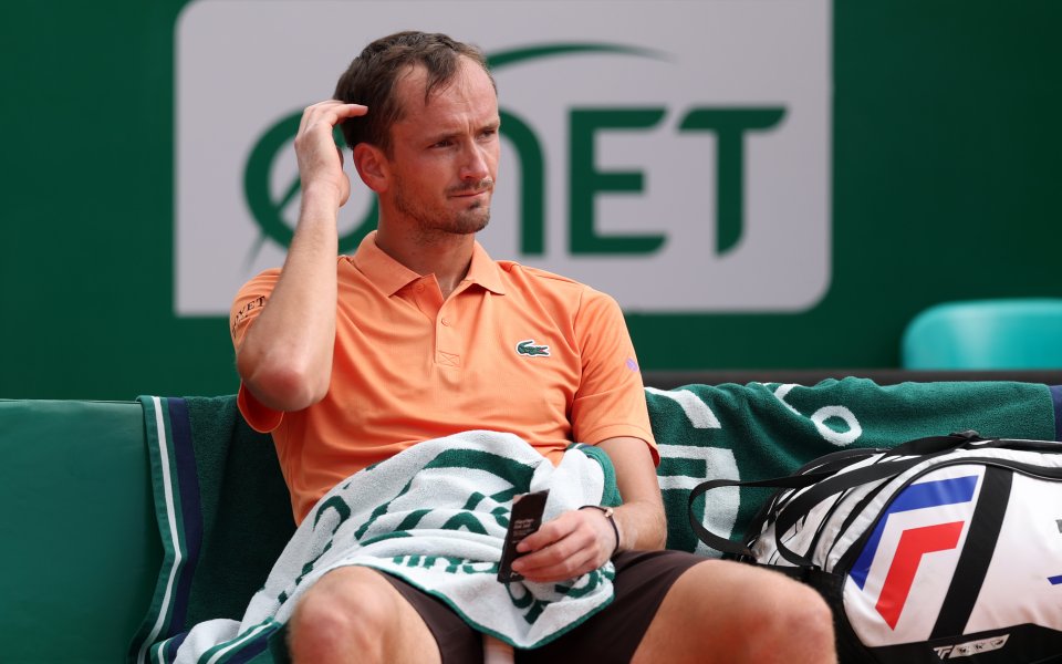 Медведев след двата геврека: Мислех, че съм се научил да вкарвам две топки подред