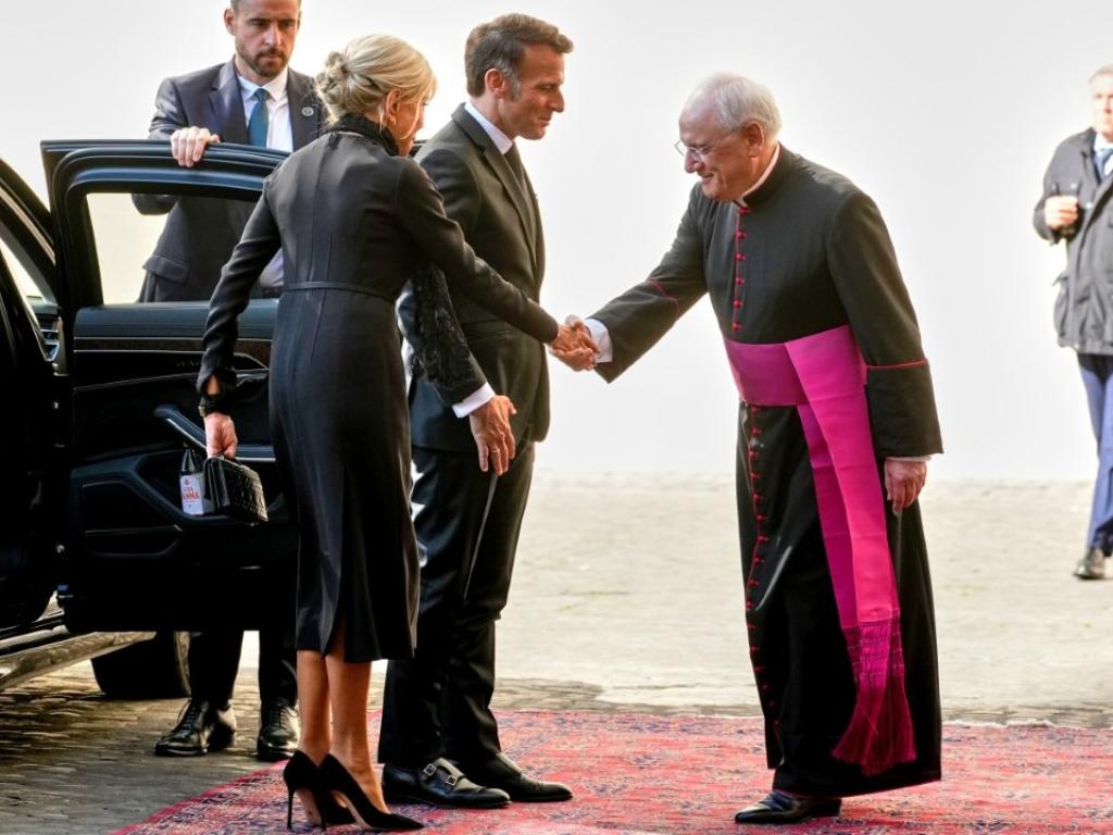 Макрон на аудиенция във Ватикана при папа Лъв XIV